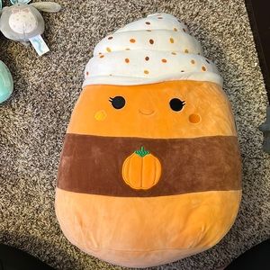 NWT Squishmallow Paislynn pumpkin latte